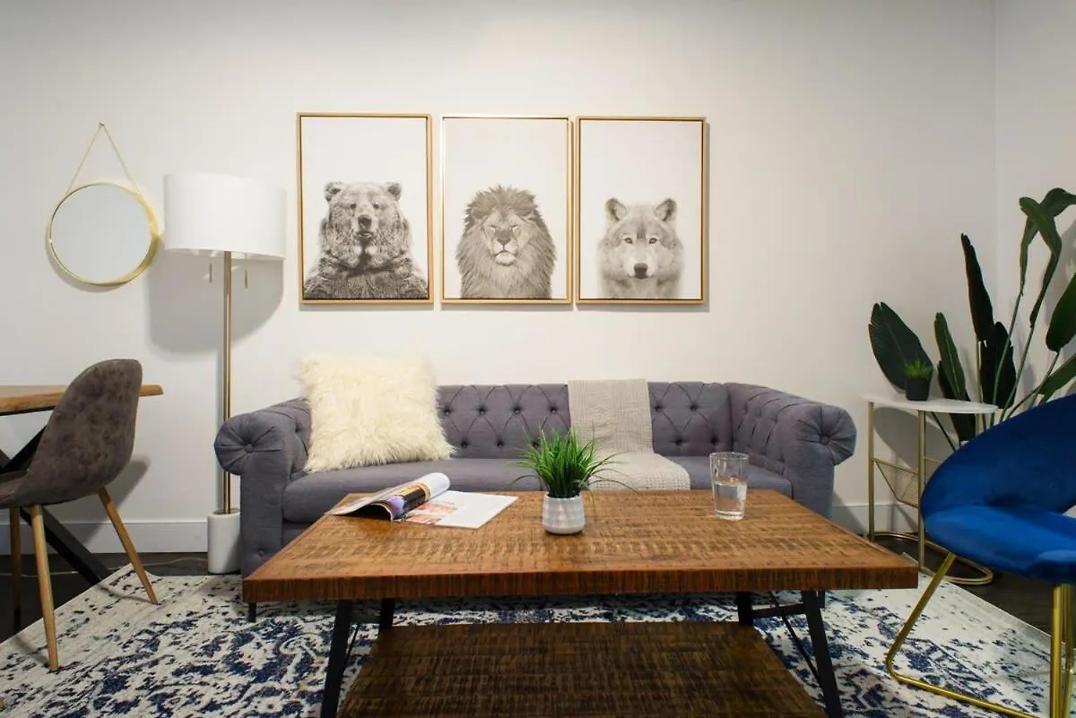 뉴욕 39-1 Renovated 3Br Prime Midtown West 아파트