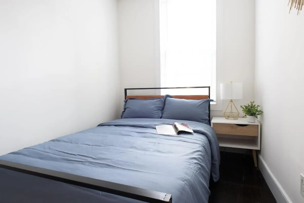 39-1 Renovated 3Br Prime Midtown West Daire New York