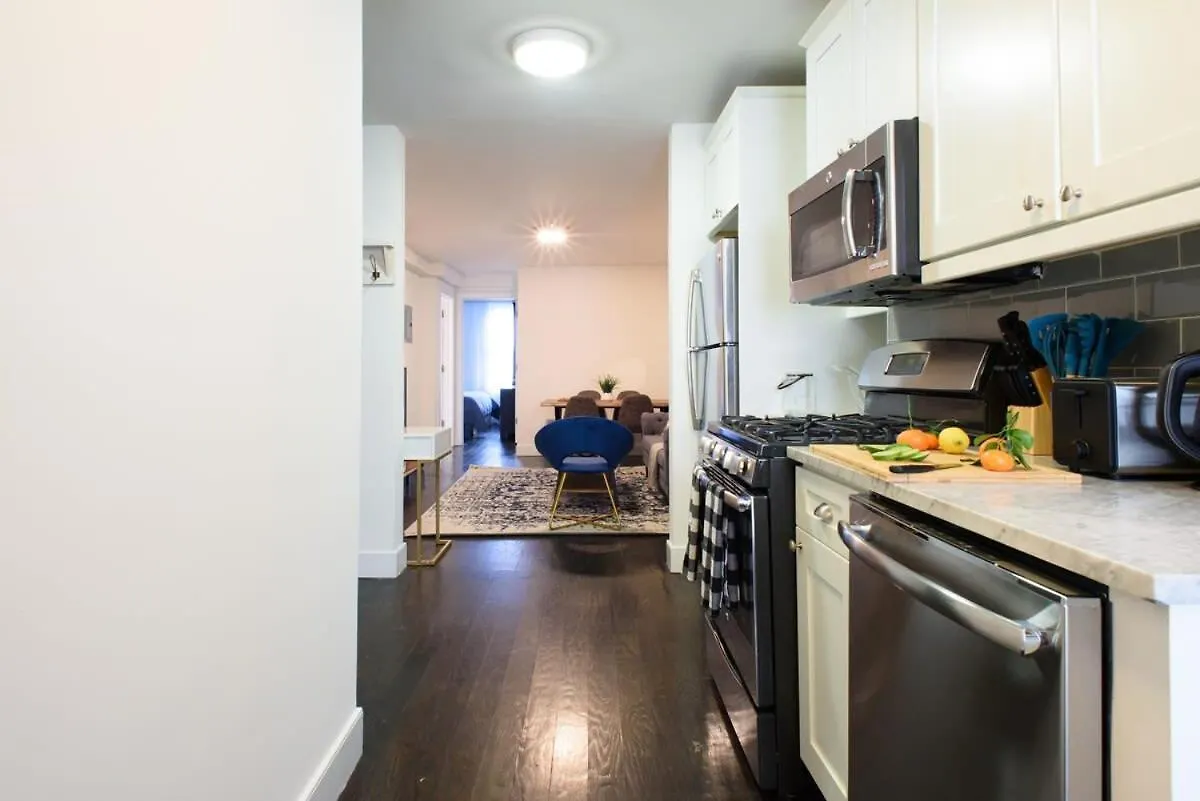 39-1 Renovated 3Br Prime Midtown West Daire New York